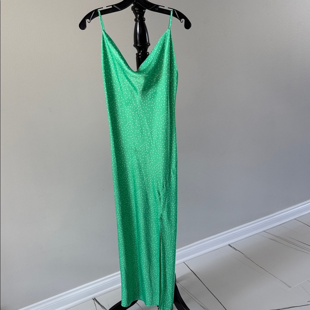 Chic Green Polka Dot Maxi Dress